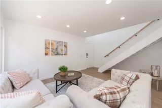 Photo #2: OC23130309 Listing 