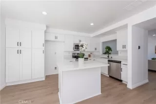 Photo #5: OC23130309 Listing 