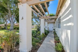 Photo #2: OC23130349 Listing