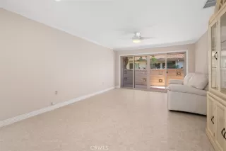 Photo #5: OC23130349 Listing