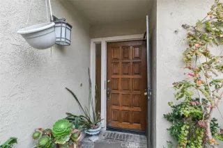 Photo #6: OC23130601 Listing