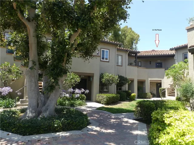 MLS: OC23130756 Condo For Sale