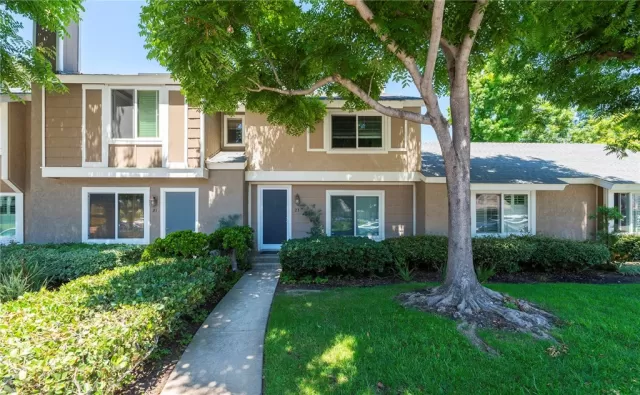 MLS: OC23130921 Condo For Sale