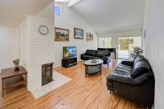 Photo #3: OC23130972 Listing