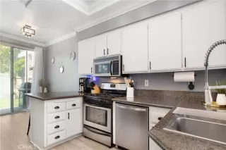 Photo #1: OC23131094 Listing 