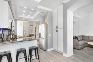 Photo #3: OC23131094 Listing 