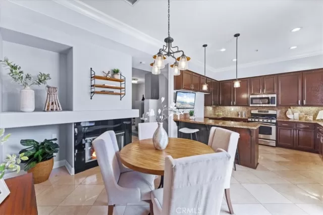 MLS: OC23131306 Condo For Sale