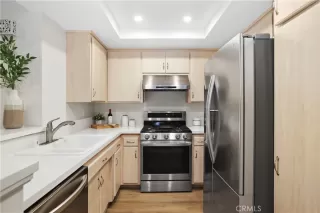 Photo #4: OC23131755 Listing 