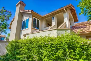 Photo #1: OC23132012 Listing 