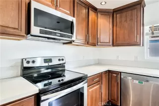 Photo #3: OC23132276 Listing 