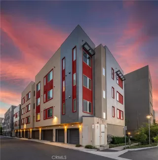 Photo #1: OC23132399 Listing