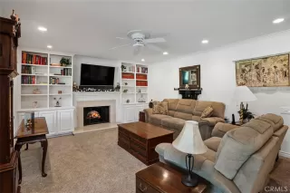 Photo #5: OC23132627 Listing