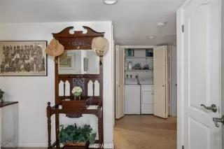 Photo #6: OC23132627 Listing