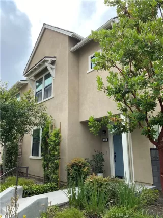 Photo #2: OC23132956 Listing