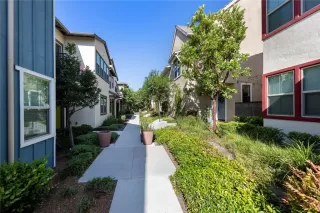 Photo #4: OC23132956 Listing