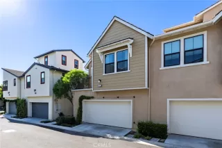 Photo #6: OC23132956 Listing