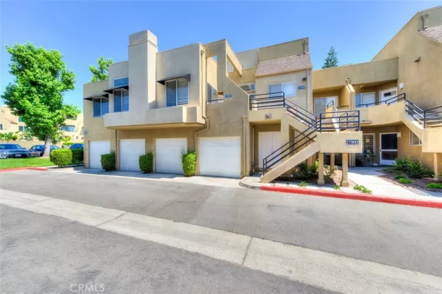 MLS: OC23133233 Condo For Sale