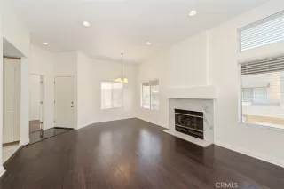 Photo #3: OC23133233 Listing