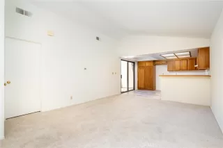 Photo #2: OC23133267 Listing 