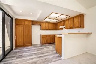 Photo #6: OC23133267 Listing 