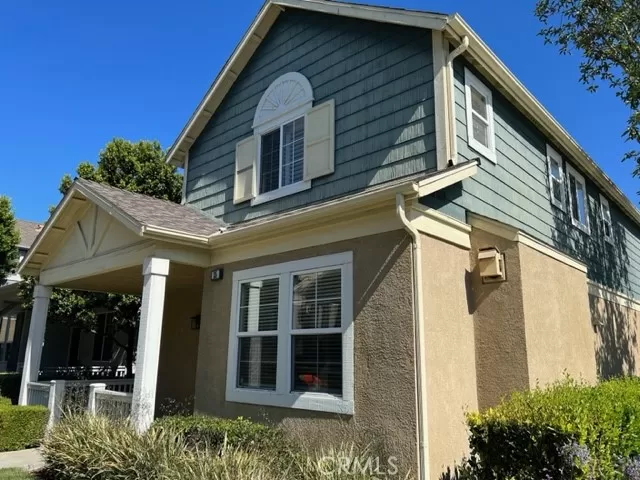 MLS: OC23133522 Condo For Sale