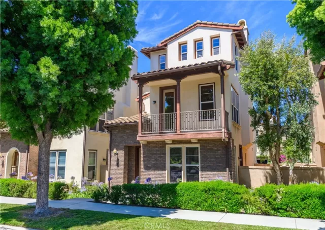 MLS: OC23133773 Condo For Sale