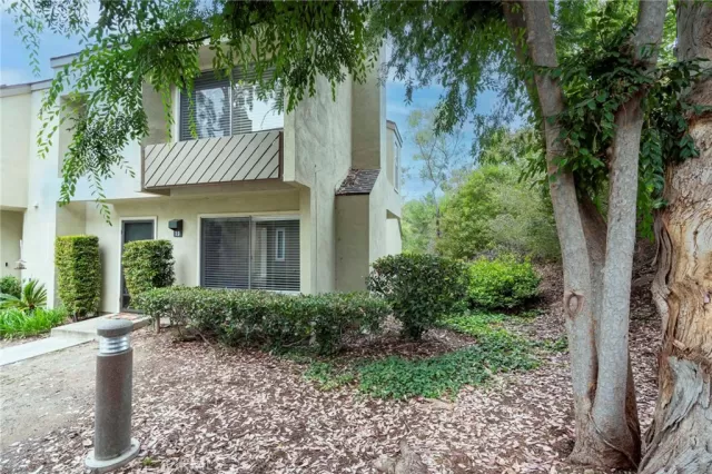 MLS: OC23133820 Condo For Sale