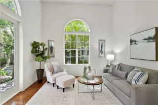 Photo #3: OC23133887 Listing 