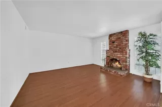 Photo #2: OC23133919 Listing 