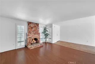 Photo #4: OC23133919 Listing 