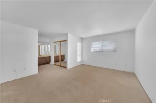 Photo #5: OC23133919 Listing 