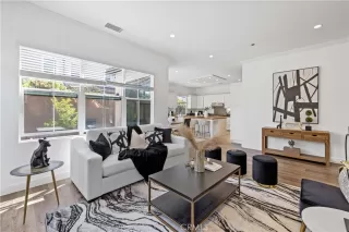 Photo #1: OC23133950 Listing 