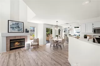 Photo #4: OC23133977 Listing 