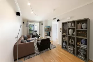 Photo #2: OC23134418 Listing 