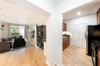 Photo #4: OC23134418 Listing 