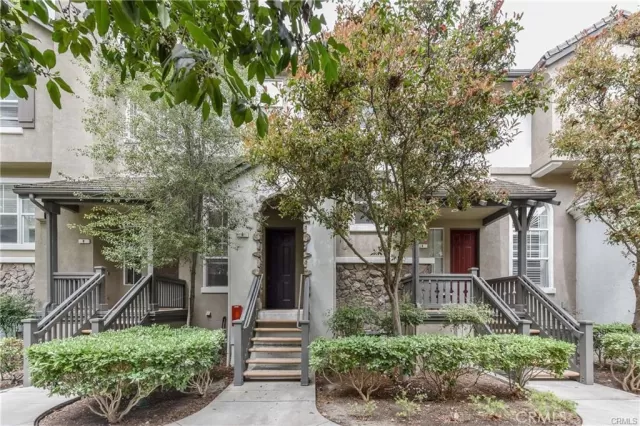 MLS: OC23134568 Condo For Sale