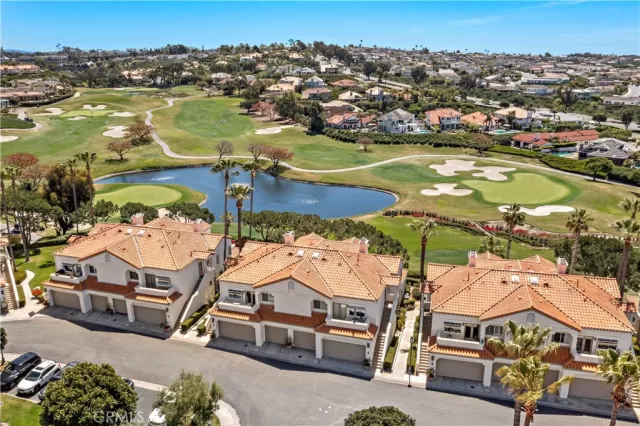 MLS: OC23134647 Condo For Sale