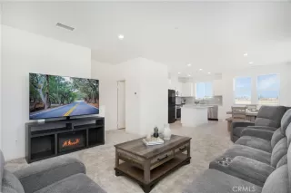 Photo #6: OC23134779 Listing 