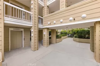 Photo #2: OC23134916 Listing 