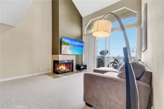 Photo #6: OC23134916 Listing 