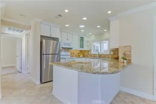 Photo #6: OC23135292 Listing