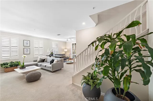 MLS: OC23135359 Condo For Sale