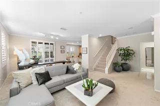 Photo #4: OC23135359 Listing 