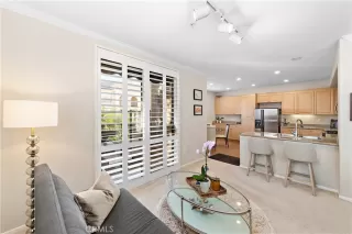 Photo #6: OC23135359 Listing 