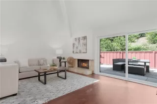 Photo #6: OC23135512 Listing 