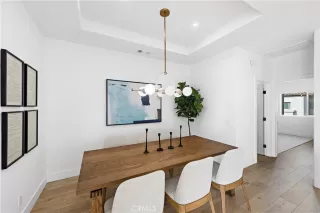 Photo #3: OC23135701 Listing 