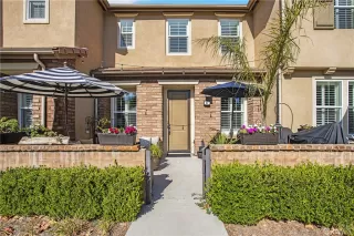 Photo #2: OC23135742 Listing 