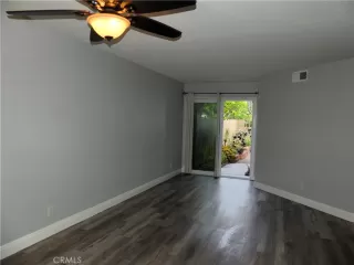 Photo #4: OC23135831 Listing