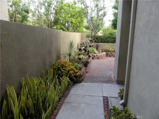 Photo #5: OC23135831 Listing