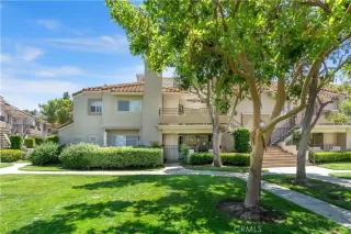 Photo #1: OC23136158 Listing 